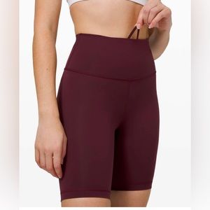 Wunder Train Short 8" | Lululemon | size 2 | Cassis |Excellent condition